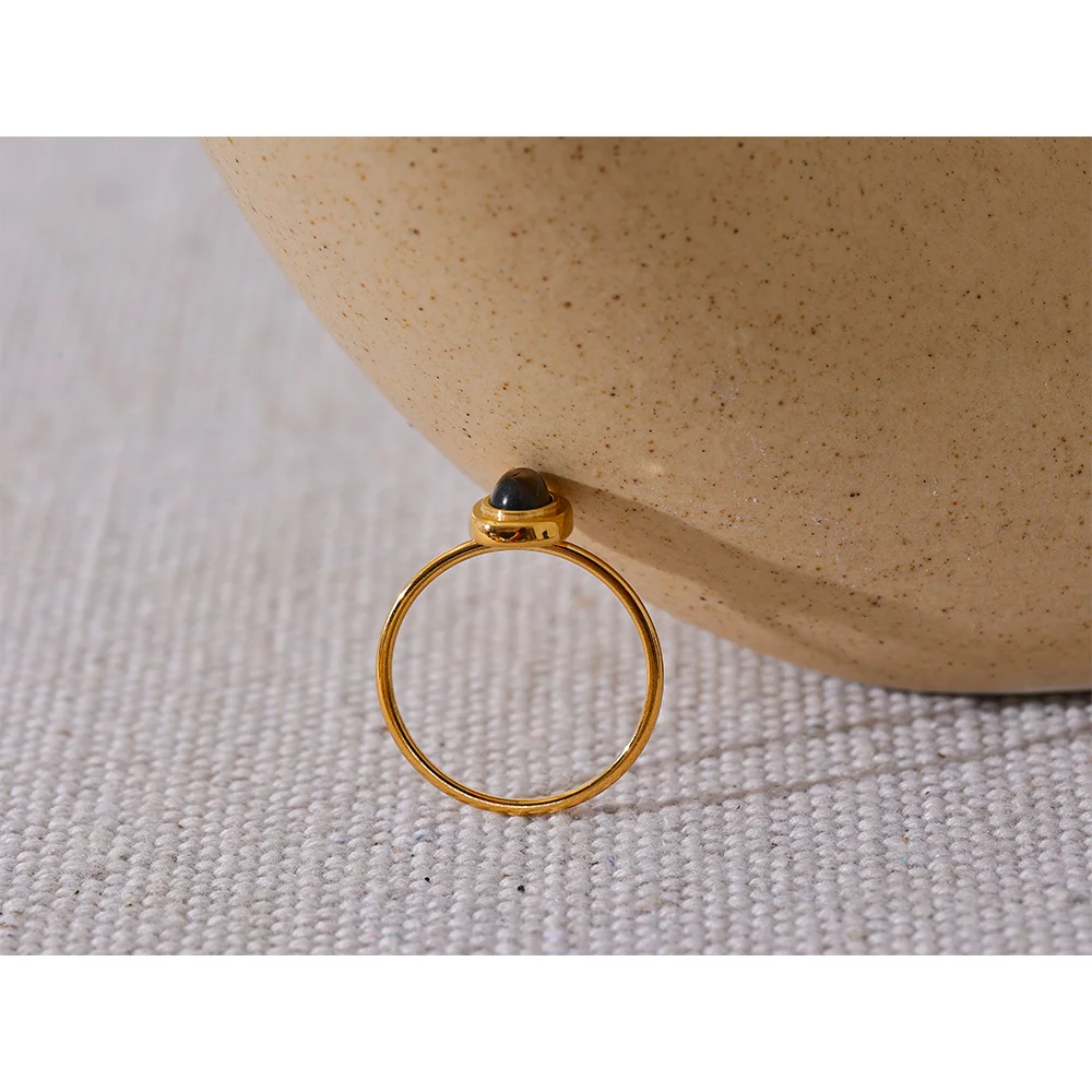 Oval