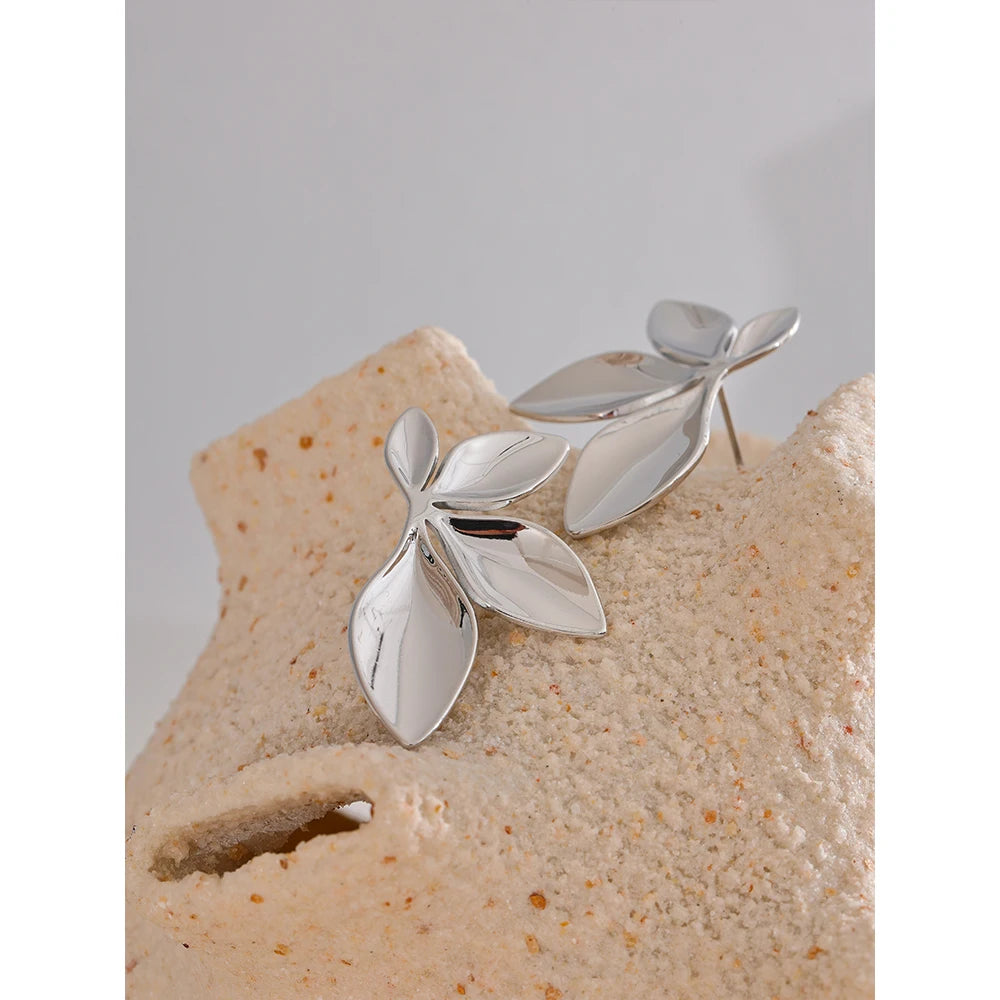 Veliora Earrings